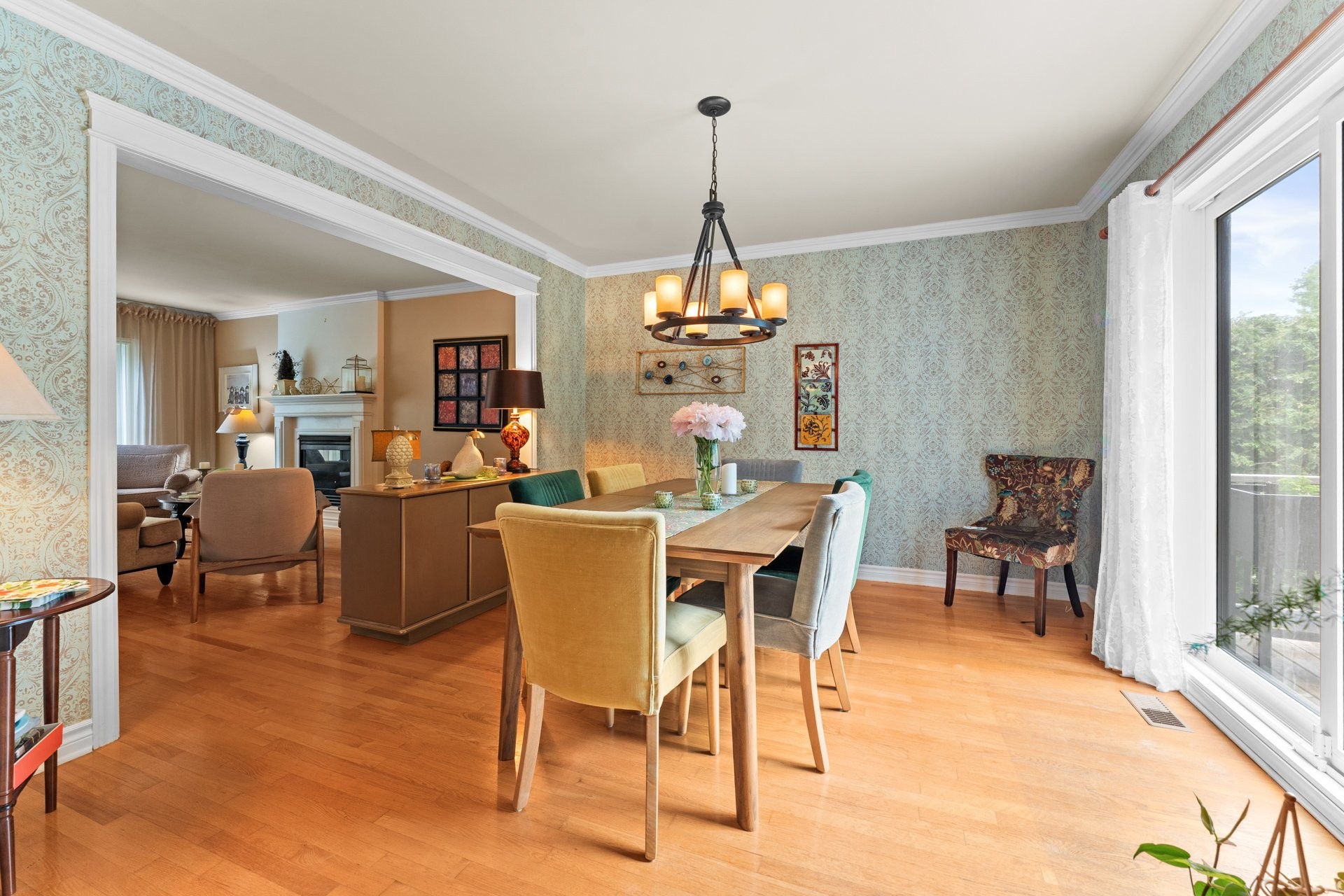 









800


Av. de la Haute-Rive

,
Bois-des-Filion,




QC
J6Z4T8

