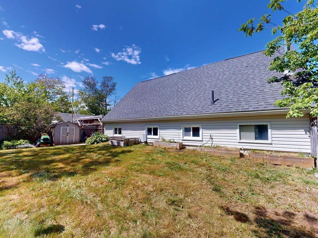 












2554 Highway 7 Highway

,
East Preston,




NS
B2Z 1G6

