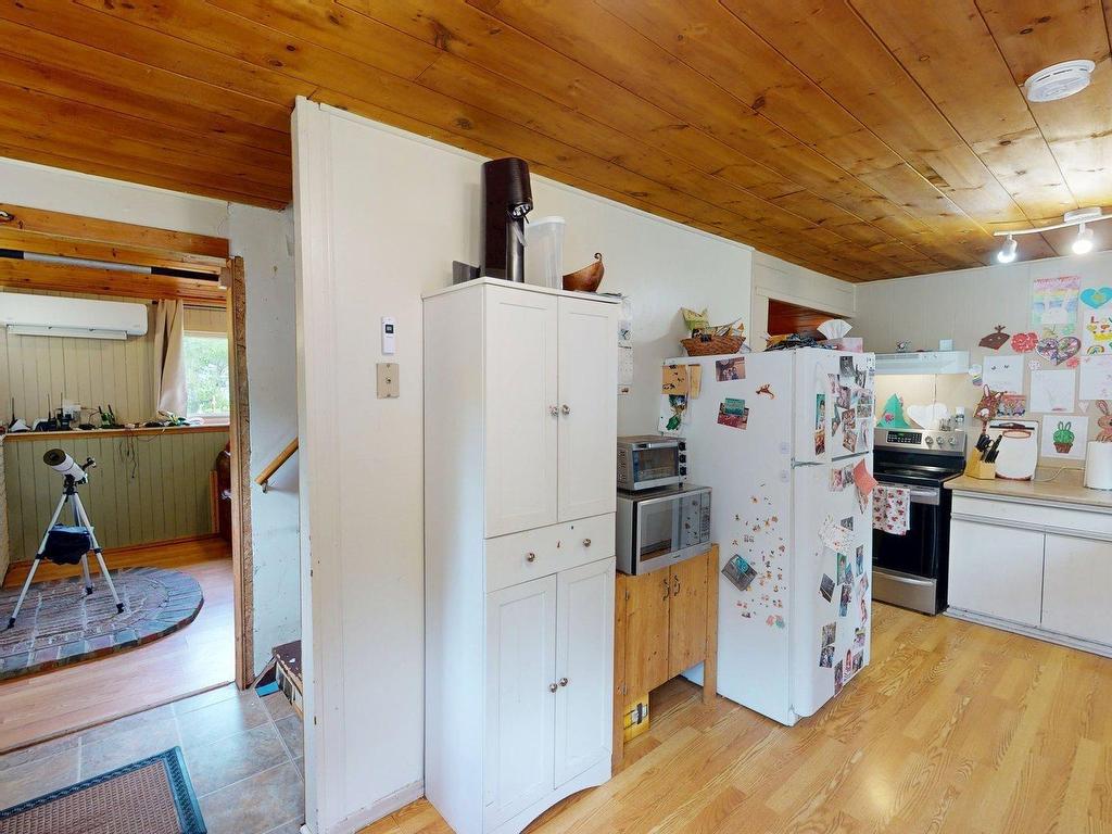 












2554 Highway 7 Highway

,
East Preston,




NS
B2Z 1G6

