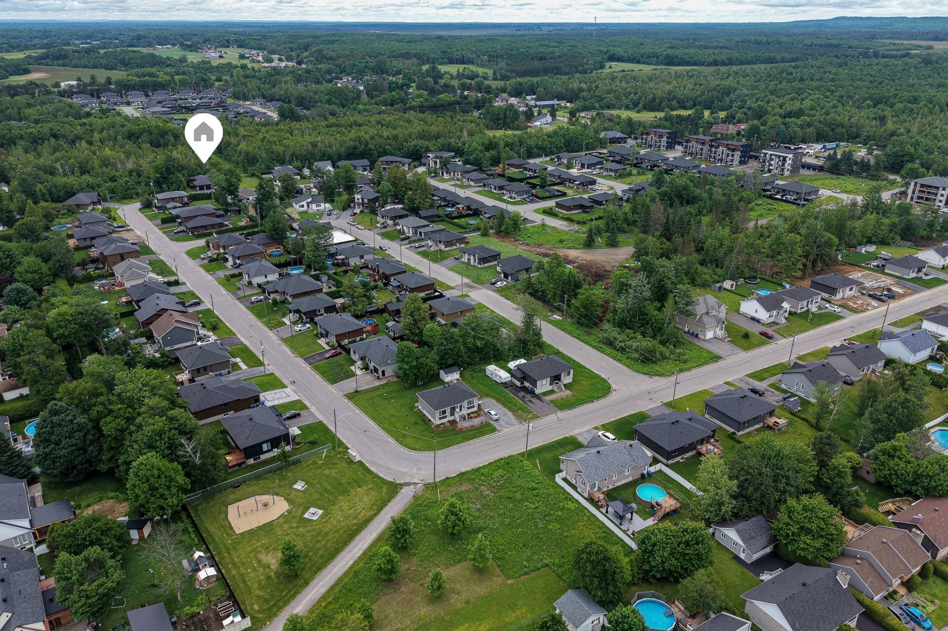 









2110


Rue Gilles-Grondin

,
Shawinigan,




QC
G9P0G6

