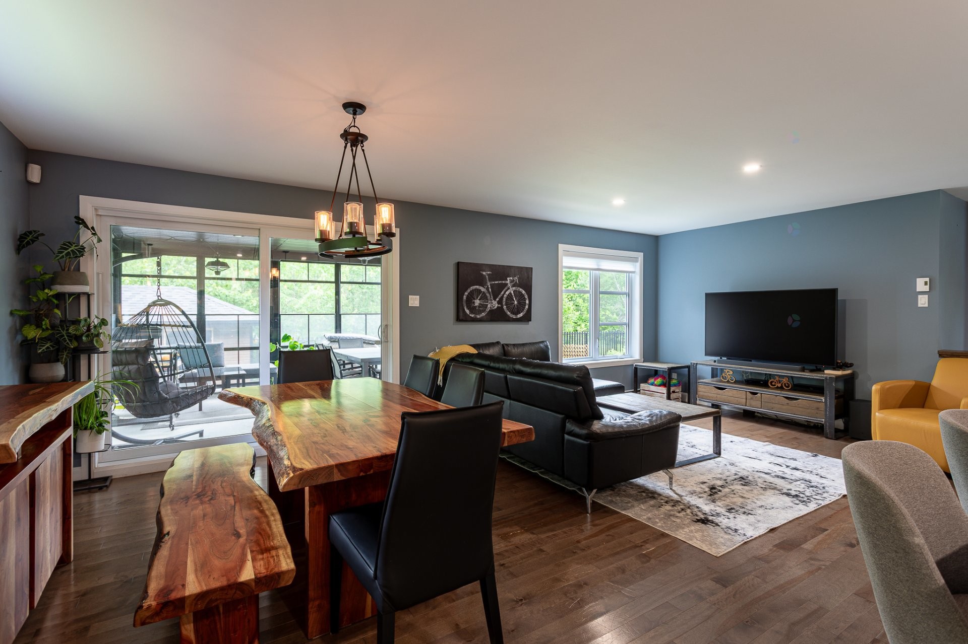 









2110


Rue Gilles-Grondin

,
Shawinigan,




QC
G9P0G6

