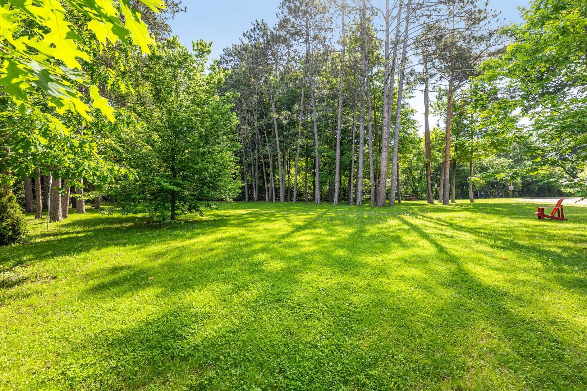 









110


Rue du Château

, 1901,
Gatineau (Hull),




QC
J9A1T4

