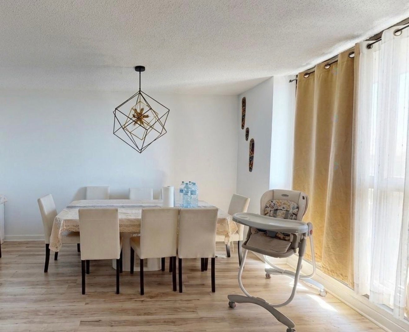 









110


Rue du Château

, 1901,
Gatineau (Hull),




QC
J9A1T4

