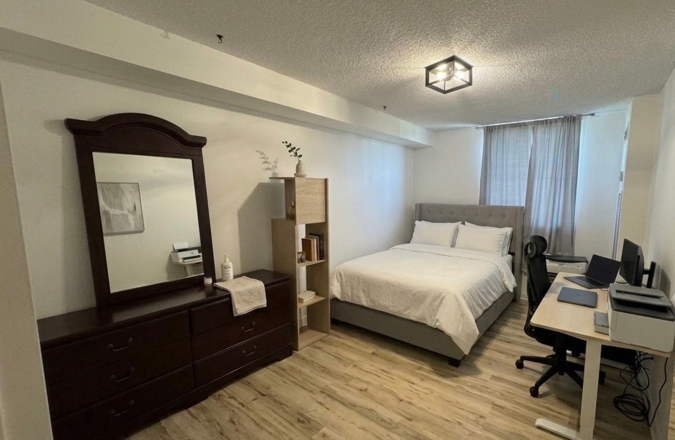 









110


Rue du Château

, 1901,
Gatineau (Hull),




QC
J9A1T4

