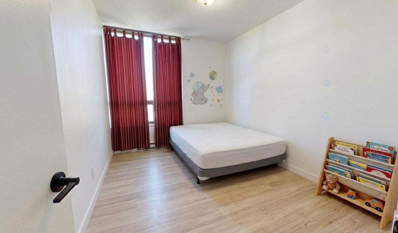 









110


Rue du Château

, 1901,
Gatineau (Hull),




QC
J9A1T4


