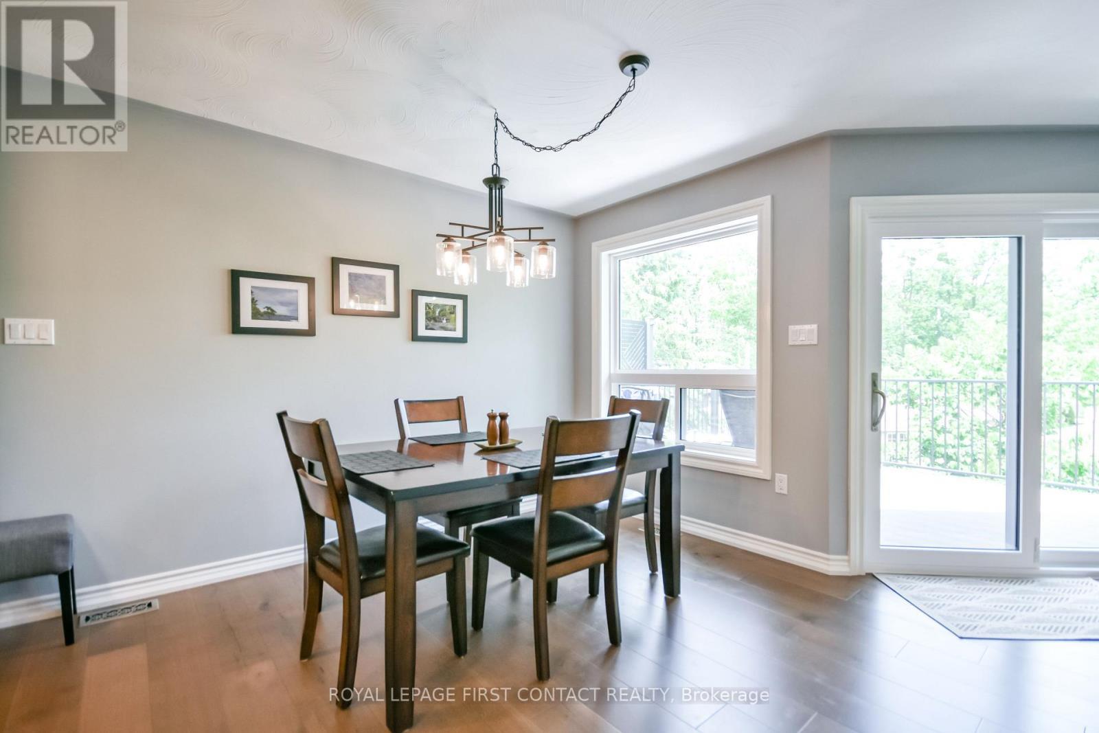 












6 NICKLAUS DRIVE

,
Barrie,




Ontario
L4M6W6

