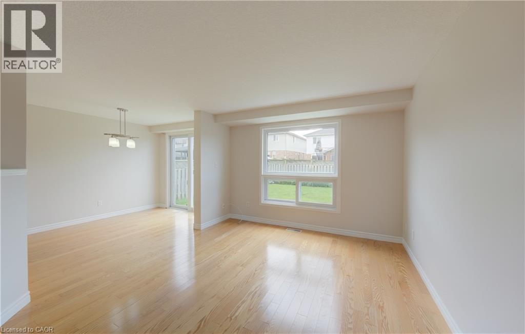 












15 COTTON GRASS Street

,
Kitchener,




Ontario
N2E3T7

