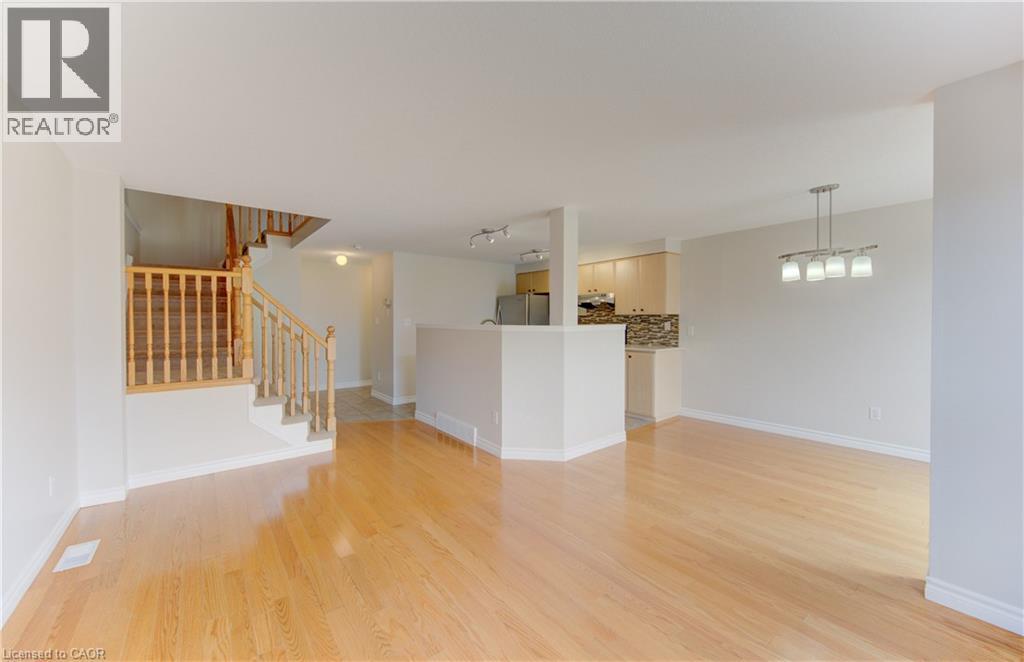 












15 COTTON GRASS Street

,
Kitchener,




Ontario
N2E3T7

