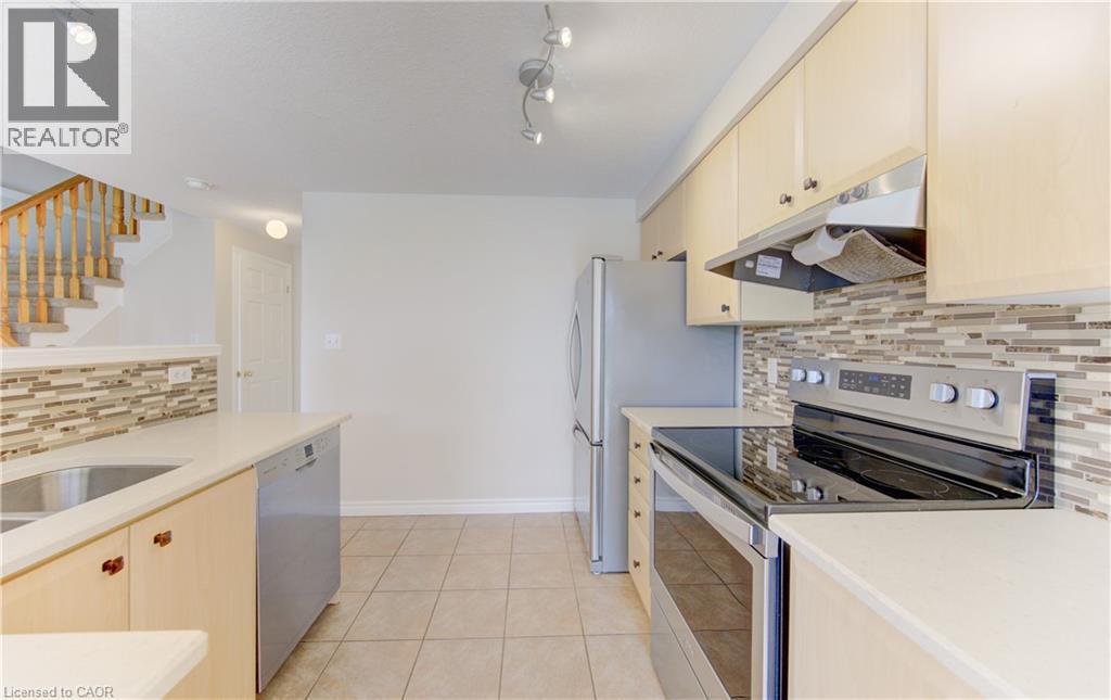 












15 COTTON GRASS Street

,
Kitchener,




Ontario
N2E3T7


