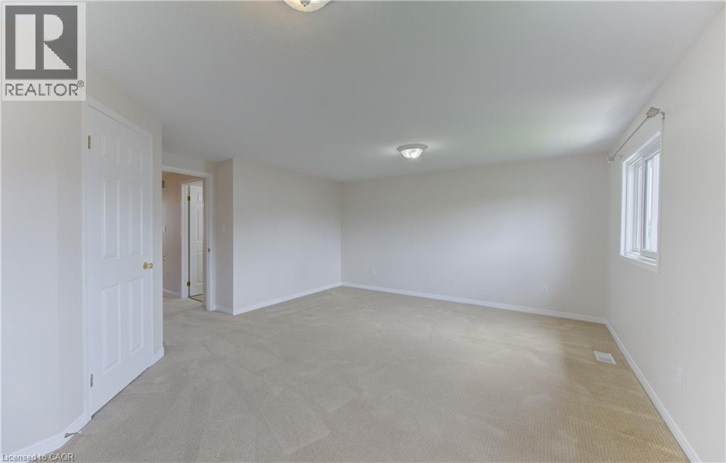 












15 COTTON GRASS Street

,
Kitchener,




Ontario
N2E3T7

