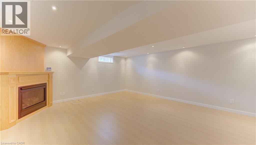 












15 COTTON GRASS Street

,
Kitchener,




Ontario
N2E3T7

