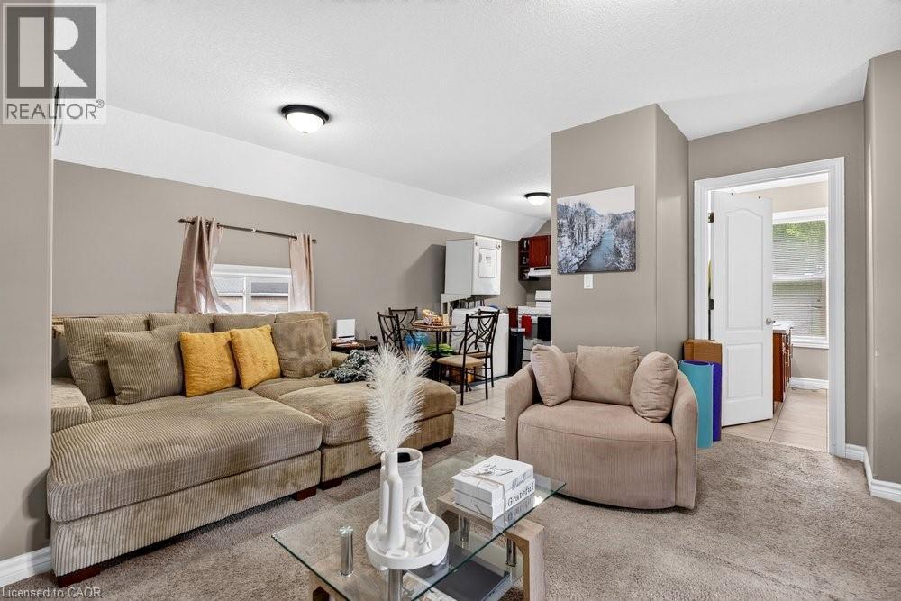












221 GRAND RIVER Avenue

,
Brantford,




Ontario
N3T4Y3

