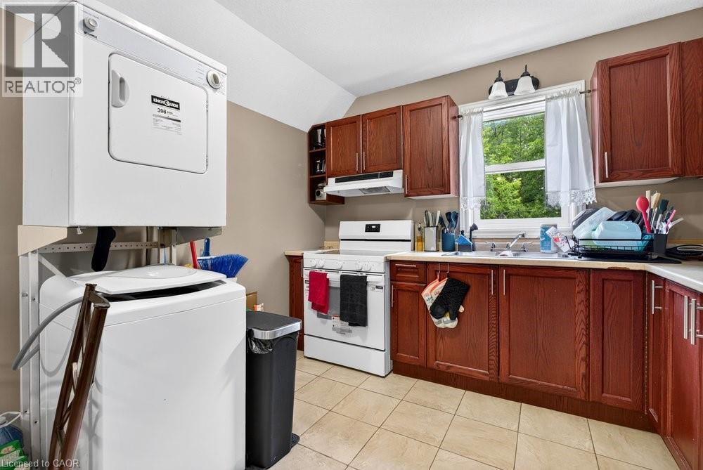 












221 GRAND RIVER Avenue

,
Brantford,




Ontario
N3T4Y3

