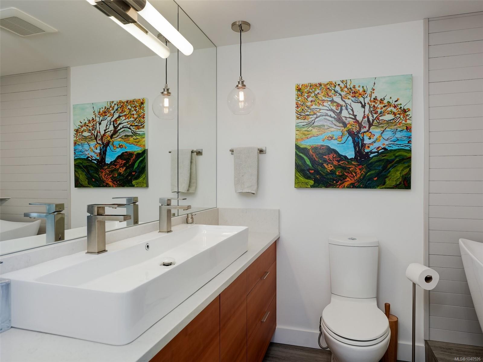 









325


Maitland

St, #PH1,
Victoria,




BC
V9A 7E9

