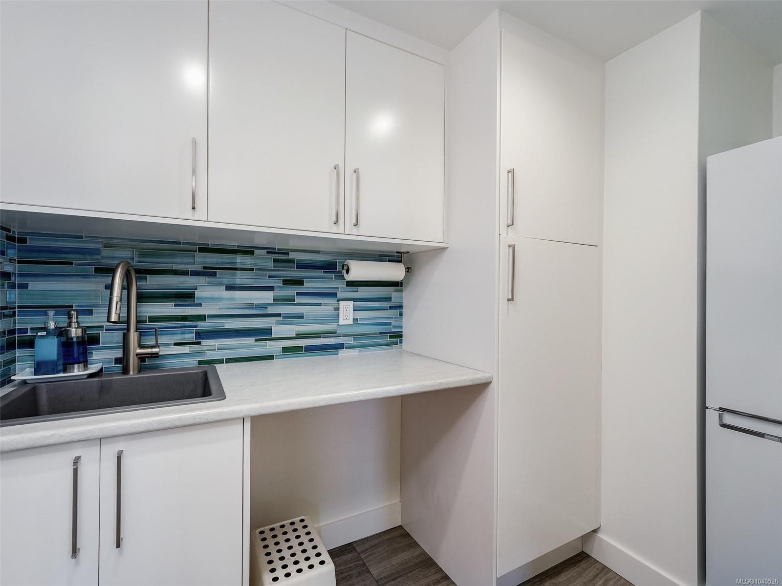 









325


Maitland

St, #PH1,
Victoria,




BC
V9A 7E9

