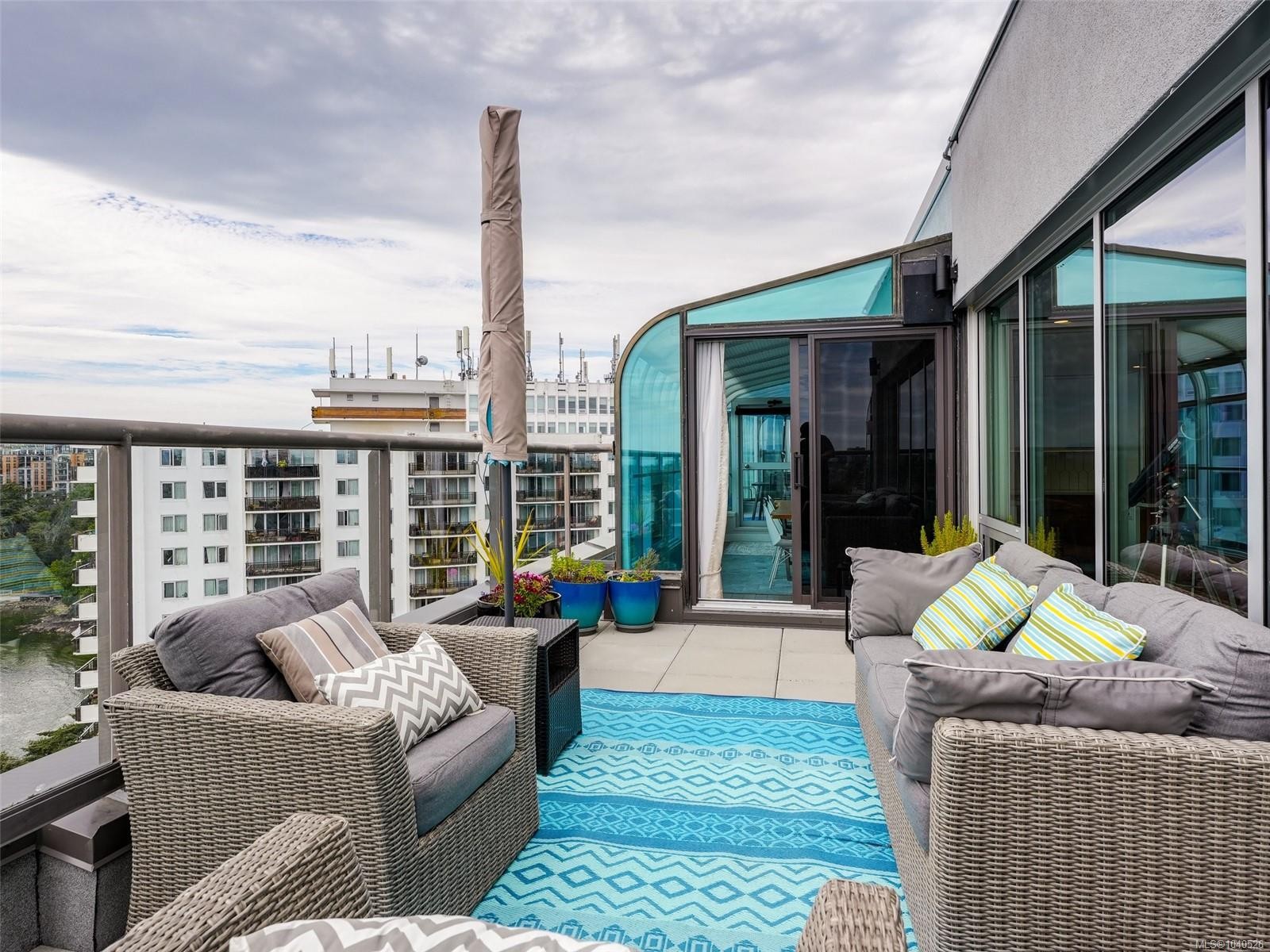 









325


Maitland

St, #PH1,
Victoria,




BC
V9A 7E9


