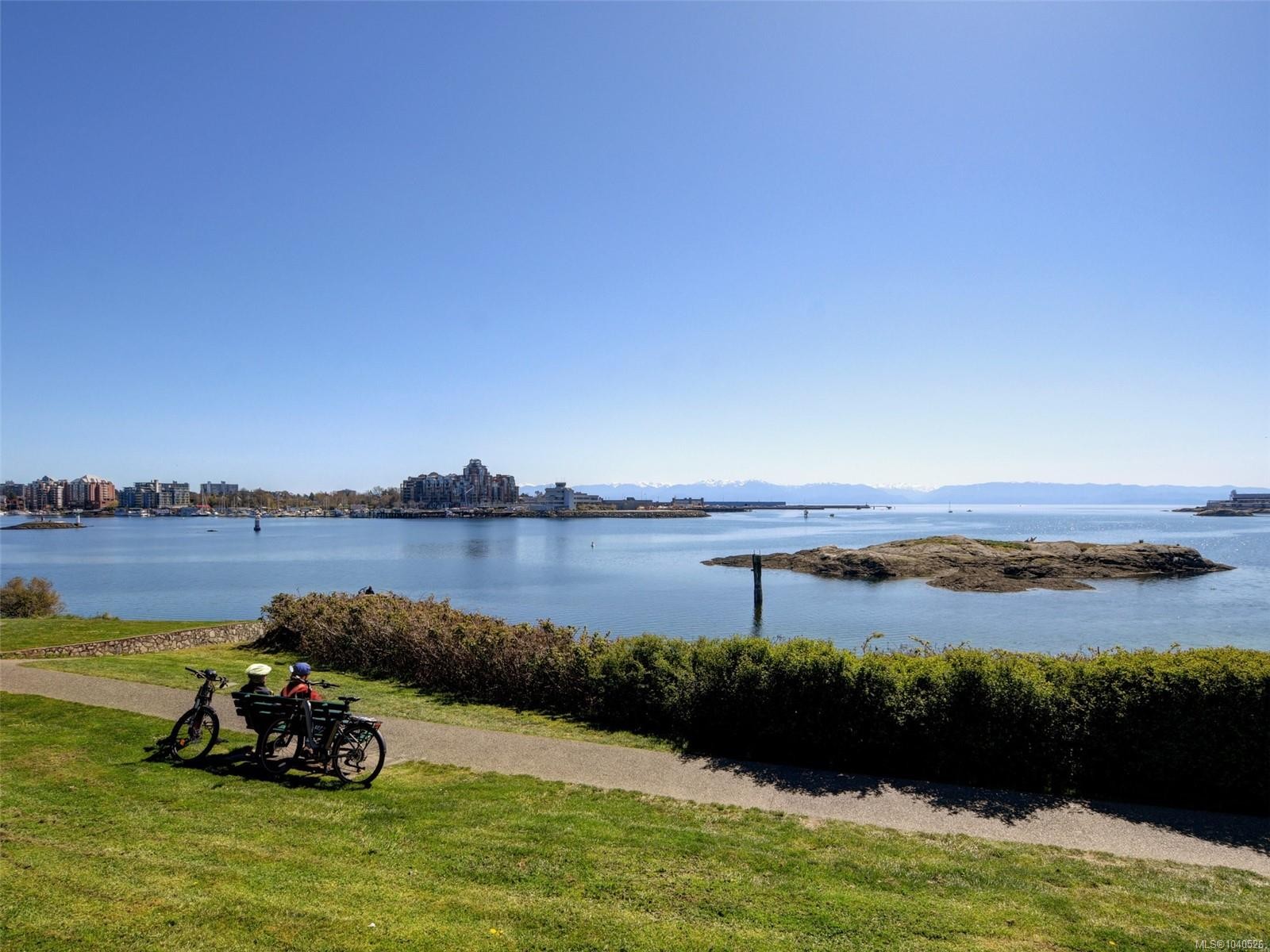 









325


Maitland

St, #PH1,
Victoria,




BC
V9A 7E9

