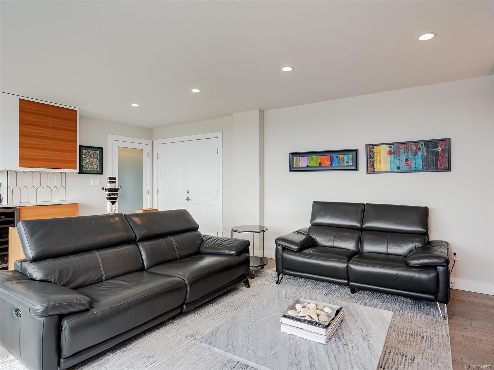 









325


Maitland

St, #PH1,
Victoria,




BC
V9A 7E9

