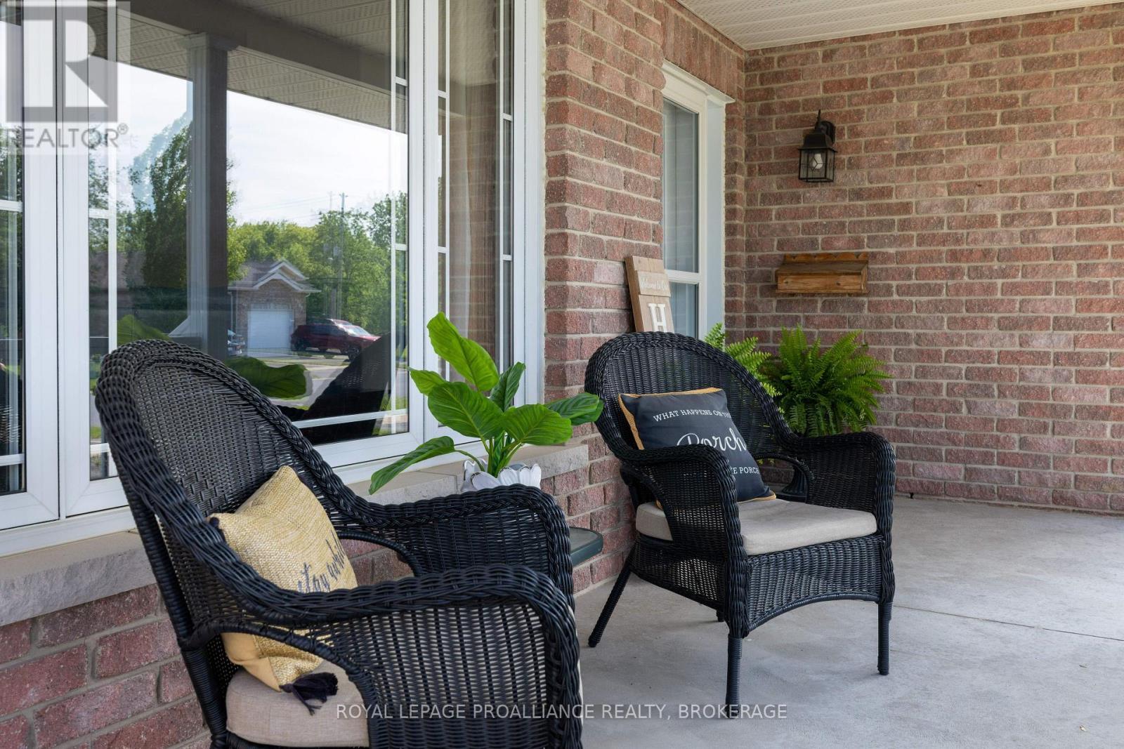 












1094 CROSSFIELD AVENUE

,
Kingston (City Northwest),




Ontario
K7P0G7

