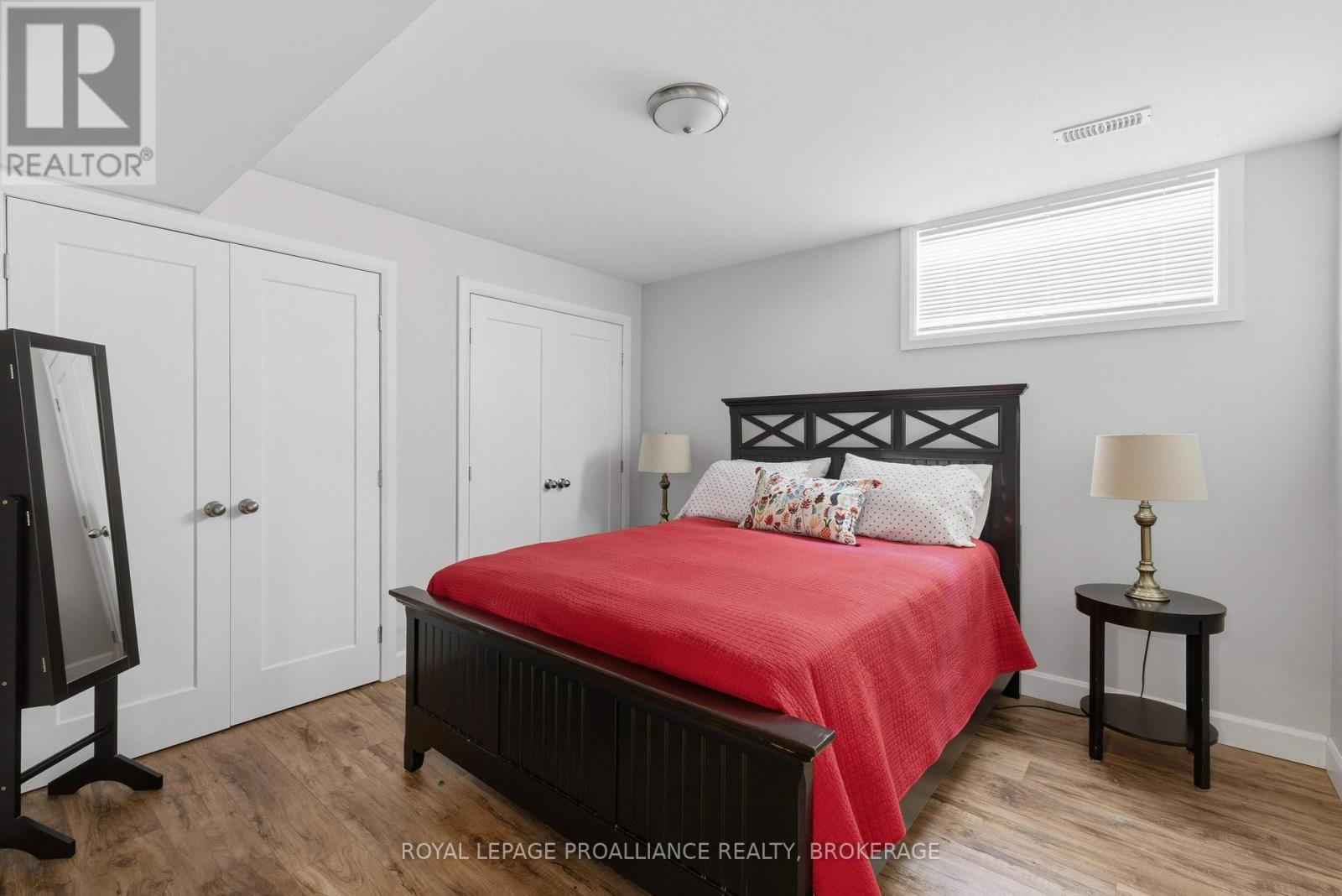 












1094 CROSSFIELD AVENUE

,
Kingston (City Northwest),




Ontario
K7P0G7

