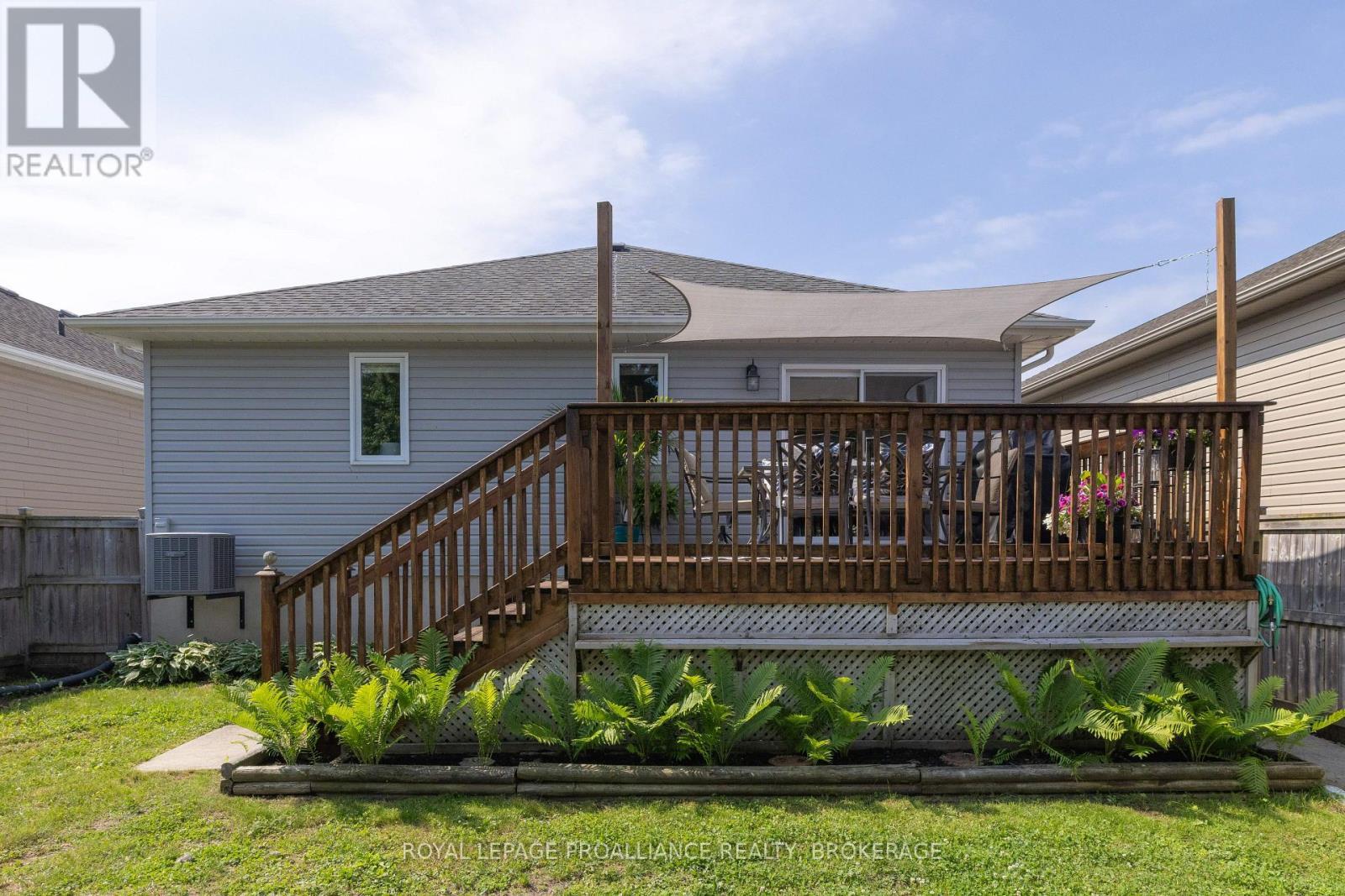 












1094 CROSSFIELD AVENUE

,
Kingston (City Northwest),




Ontario
K7P0G7

