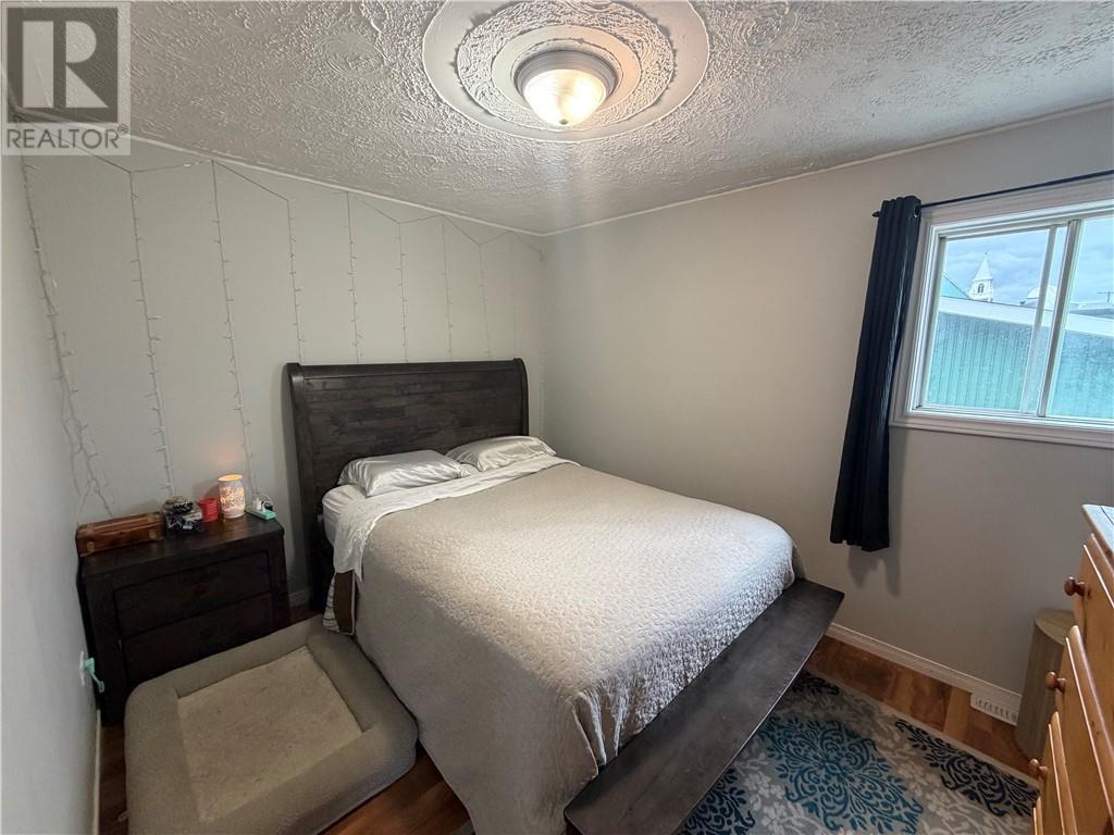 












3550 Errington Avenue

,
Chelmsford,




Ontario
P0M1L0

