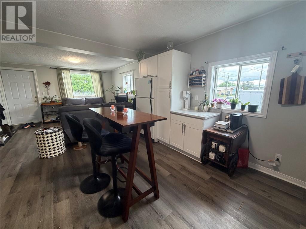 












3550 Errington Avenue

,
Chelmsford,




Ontario
P0M1L0

