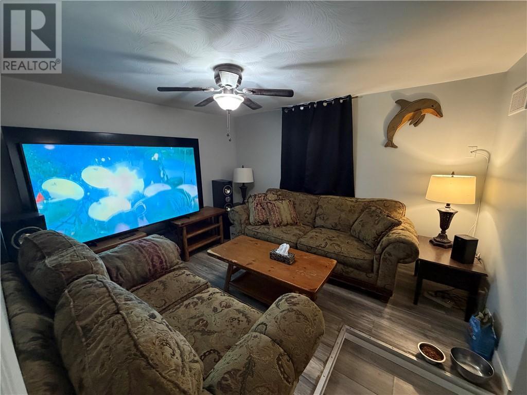 












3550 Errington Avenue

,
Chelmsford,




Ontario
P0M1L0

