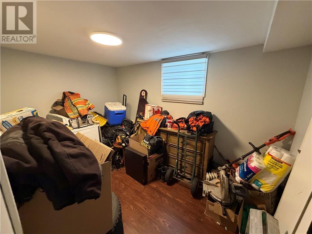 












3550 Errington Avenue

,
Chelmsford,




Ontario
P0M1L0


