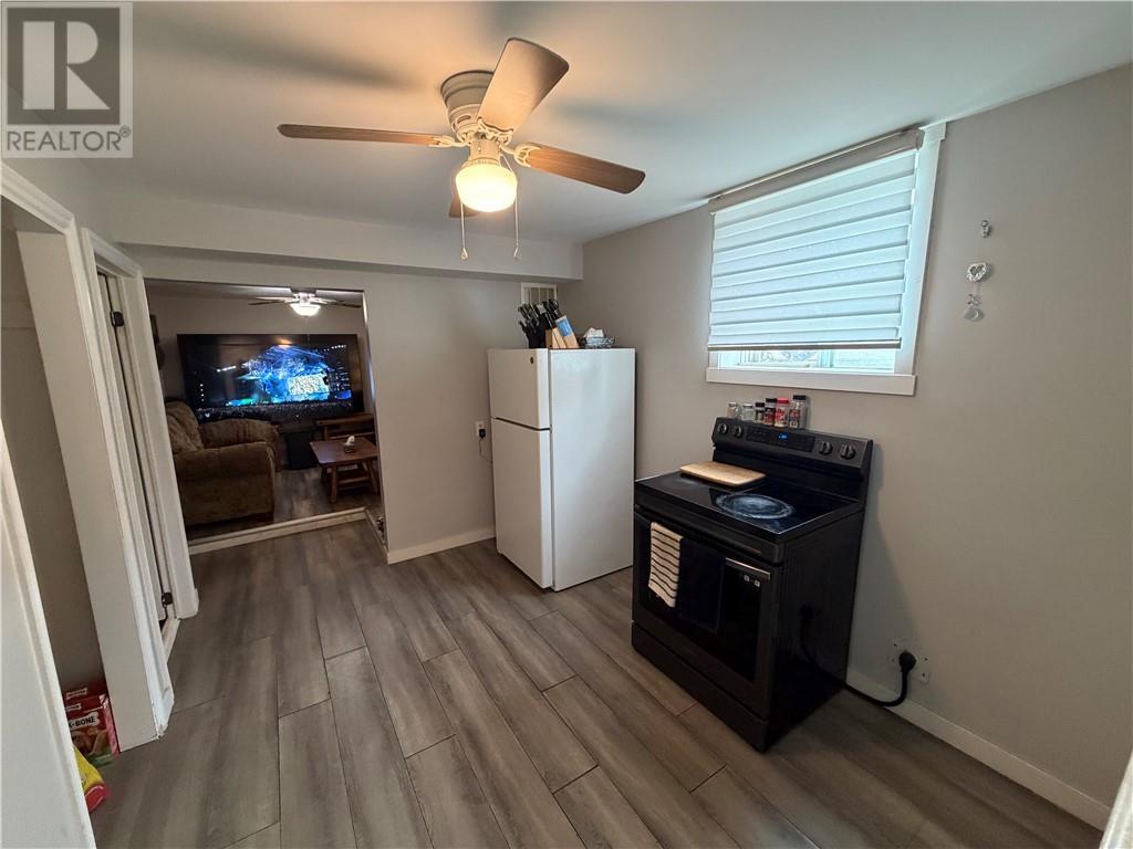 












3550 Errington Avenue

,
Chelmsford,




Ontario
P0M1L0

