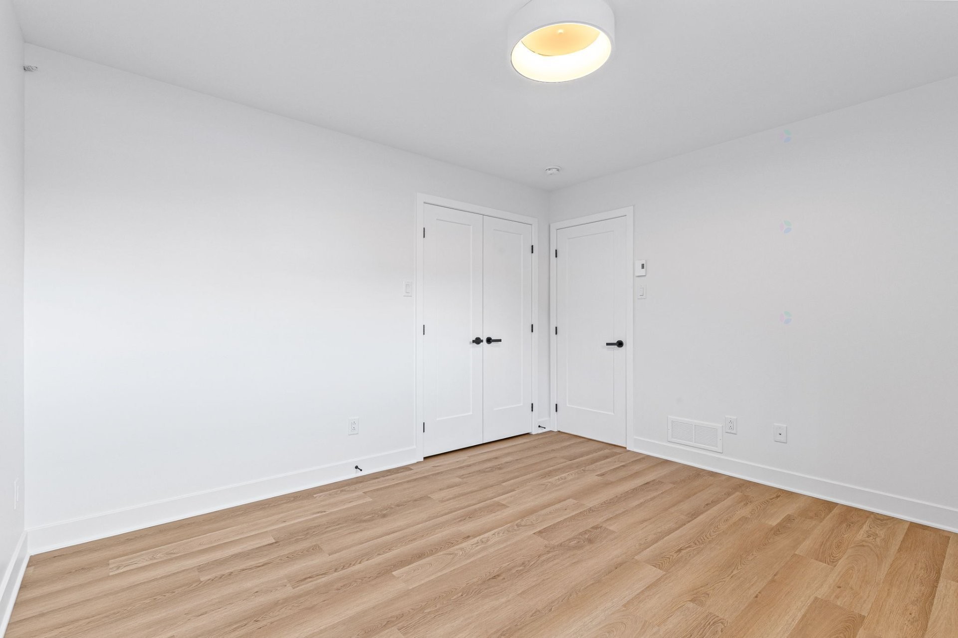 









1145


Rue Jean-Vallerand

,
Boucherville,




QC
J4B0H5

