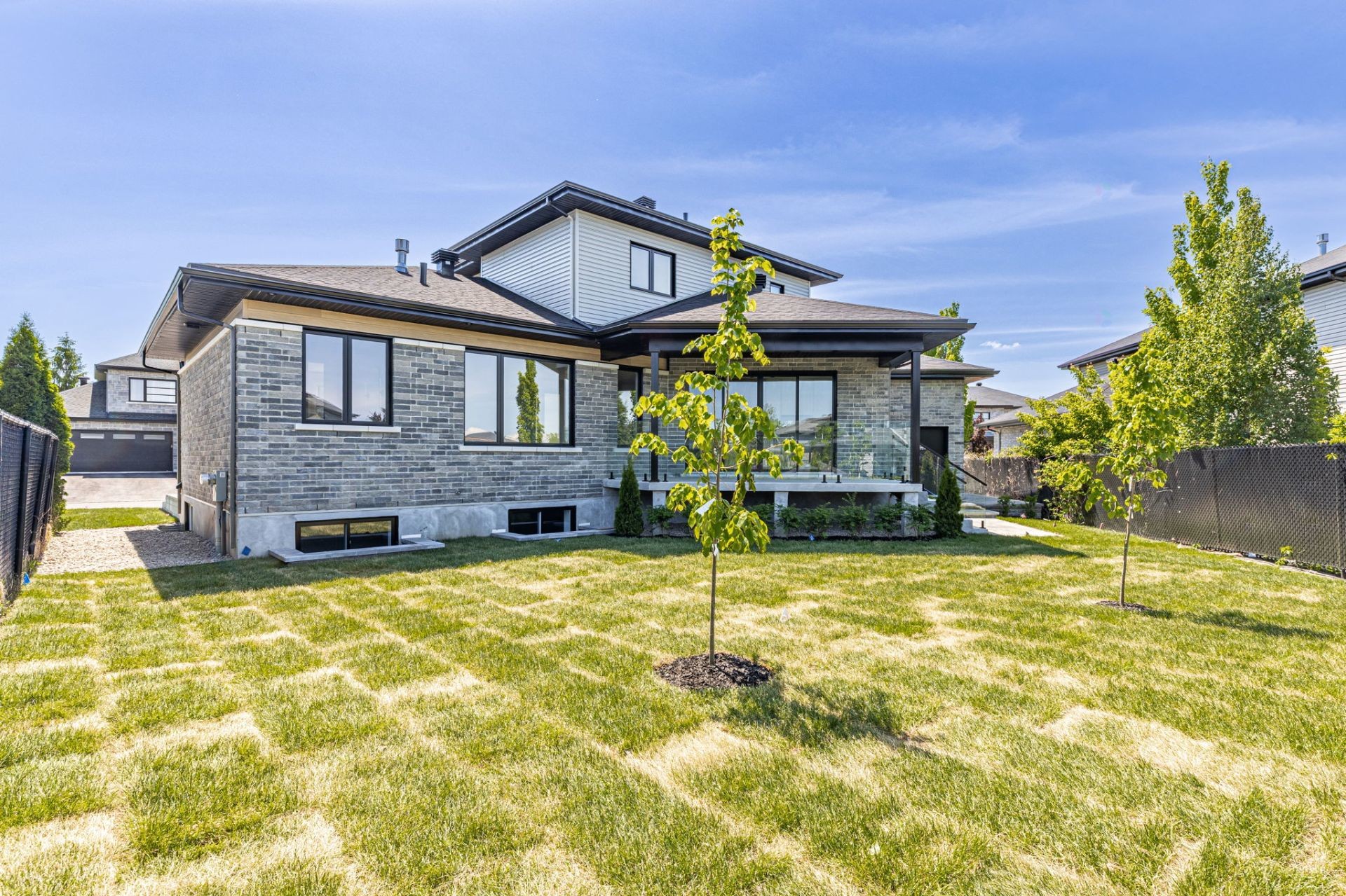 









1145


Rue Jean-Vallerand

,
Boucherville,




QC
J4B0H5

