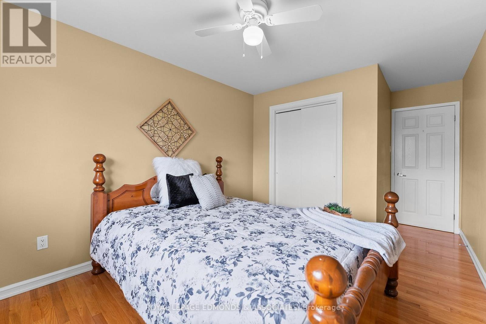 












13 LACROIX BAY ROAD

,
Whitewater Region,




Ontario
K0J2L0

