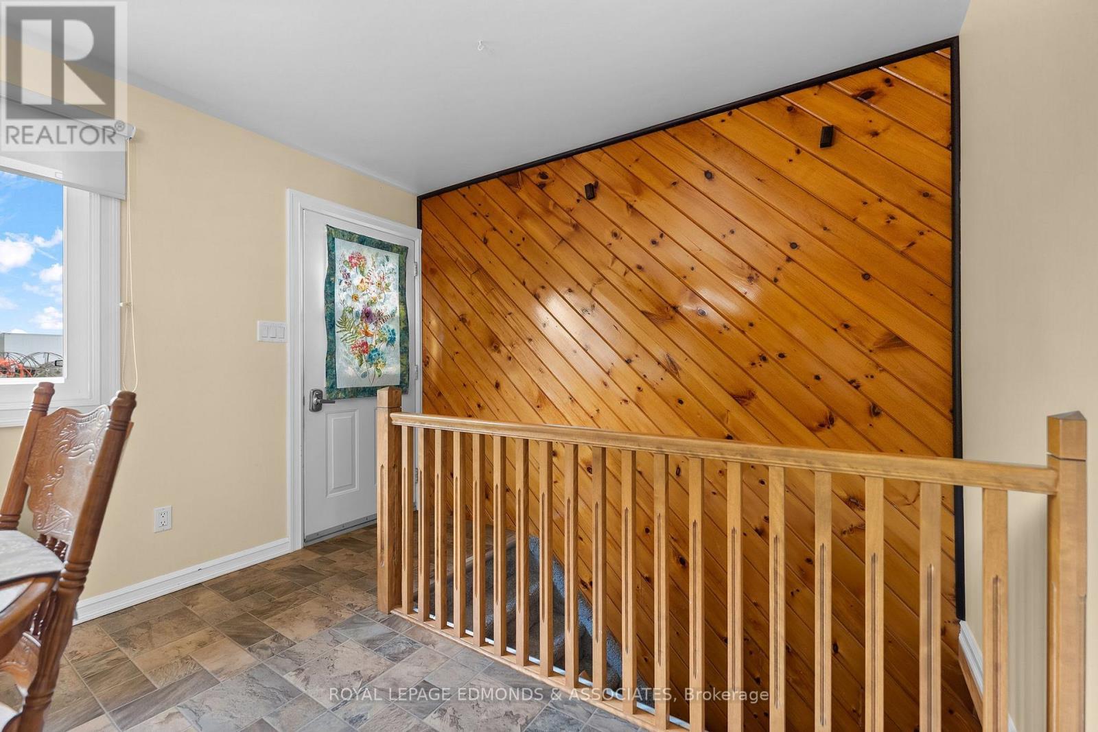 












13 LACROIX BAY ROAD

,
Whitewater Region,




Ontario
K0J2L0

