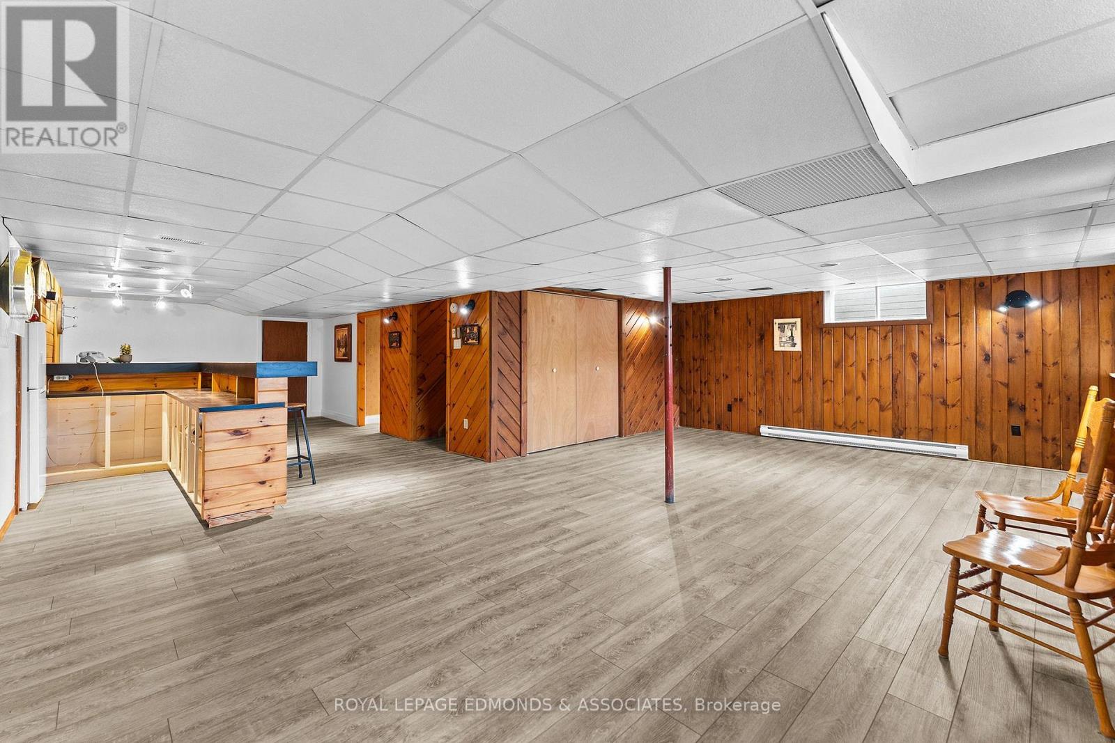 












13 LACROIX BAY ROAD

,
Whitewater Region,




Ontario
K0J2L0


