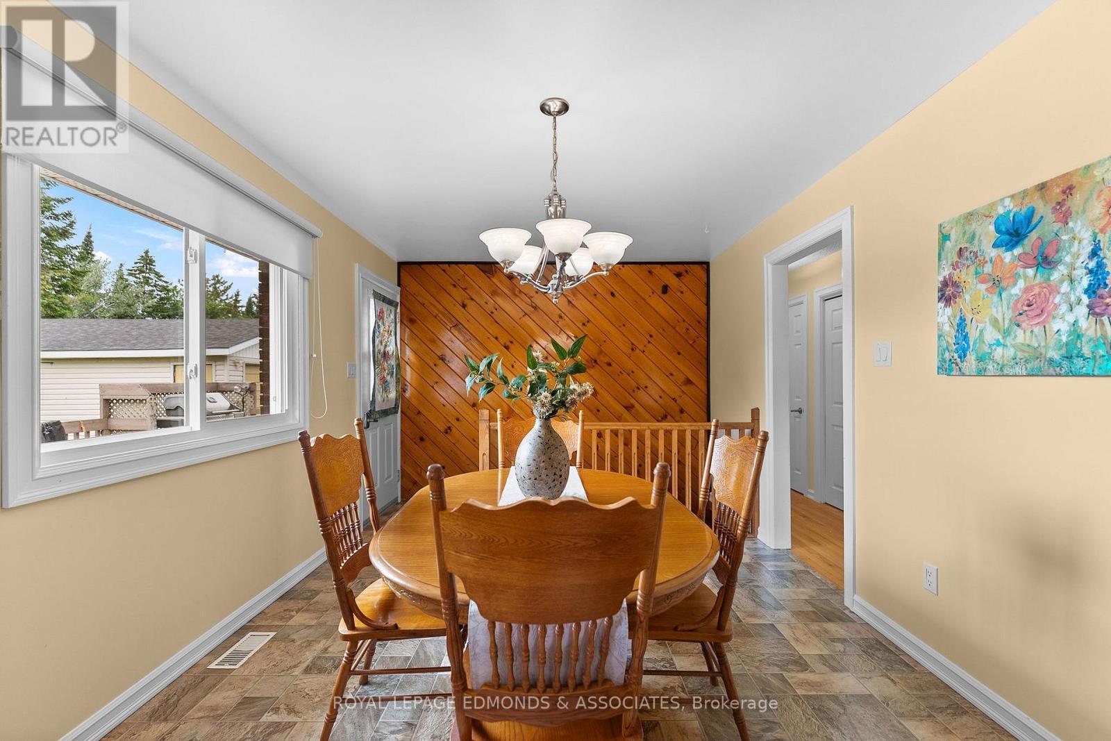 












13 LACROIX BAY ROAD

,
Whitewater Region,




Ontario
K0J2L0


