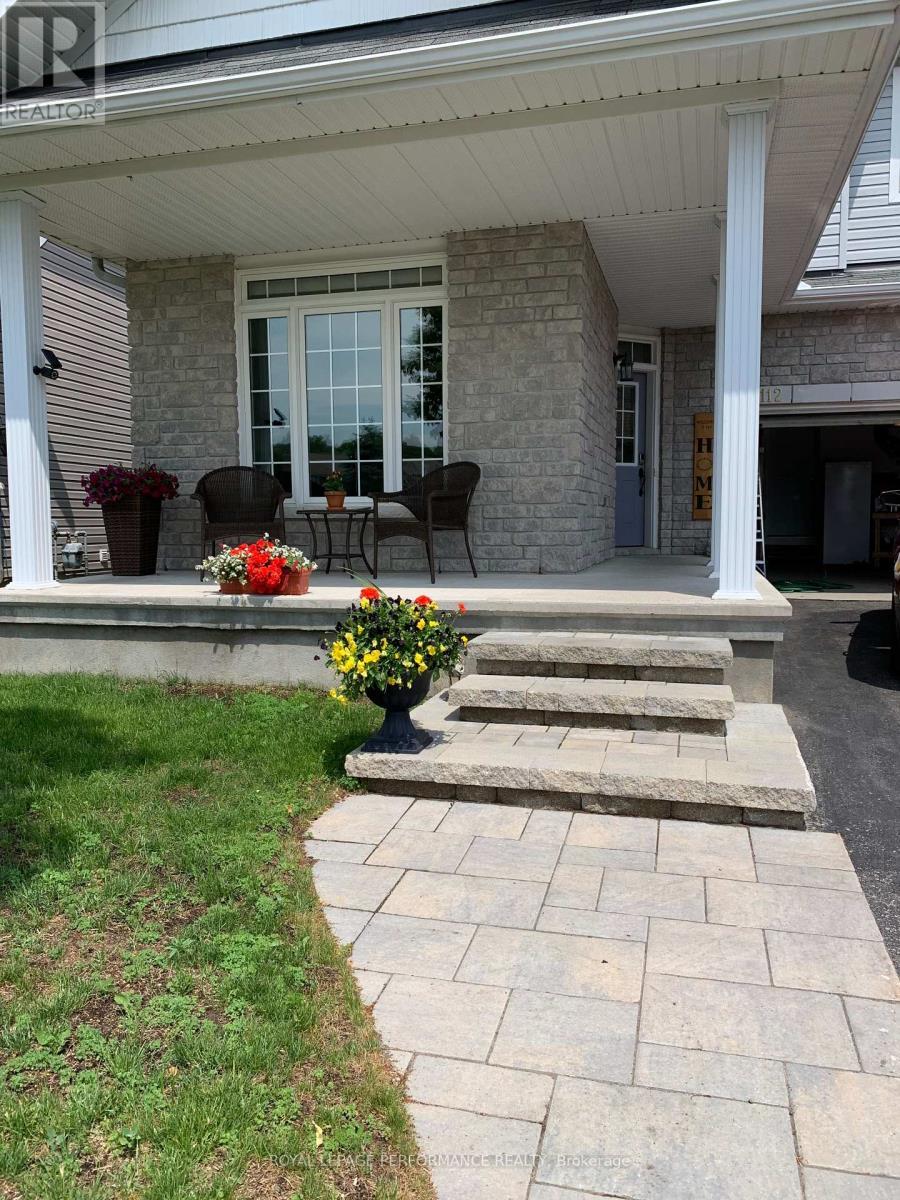 












112 JADE STREET

,
Clarence-Rockland,




Ontario
K4K0C8

