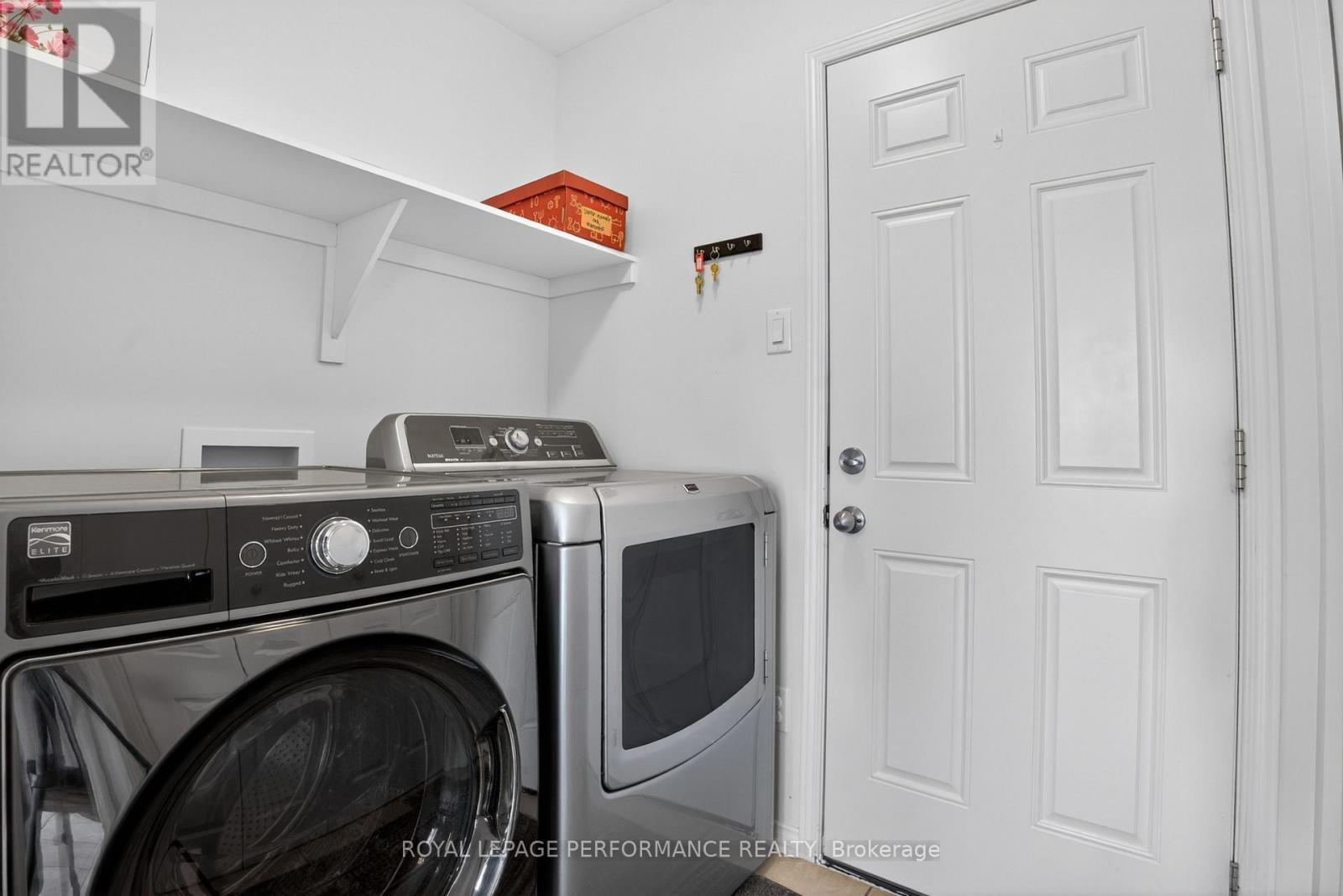












112 JADE STREET

,
Clarence-Rockland,




Ontario
K4K0C8


