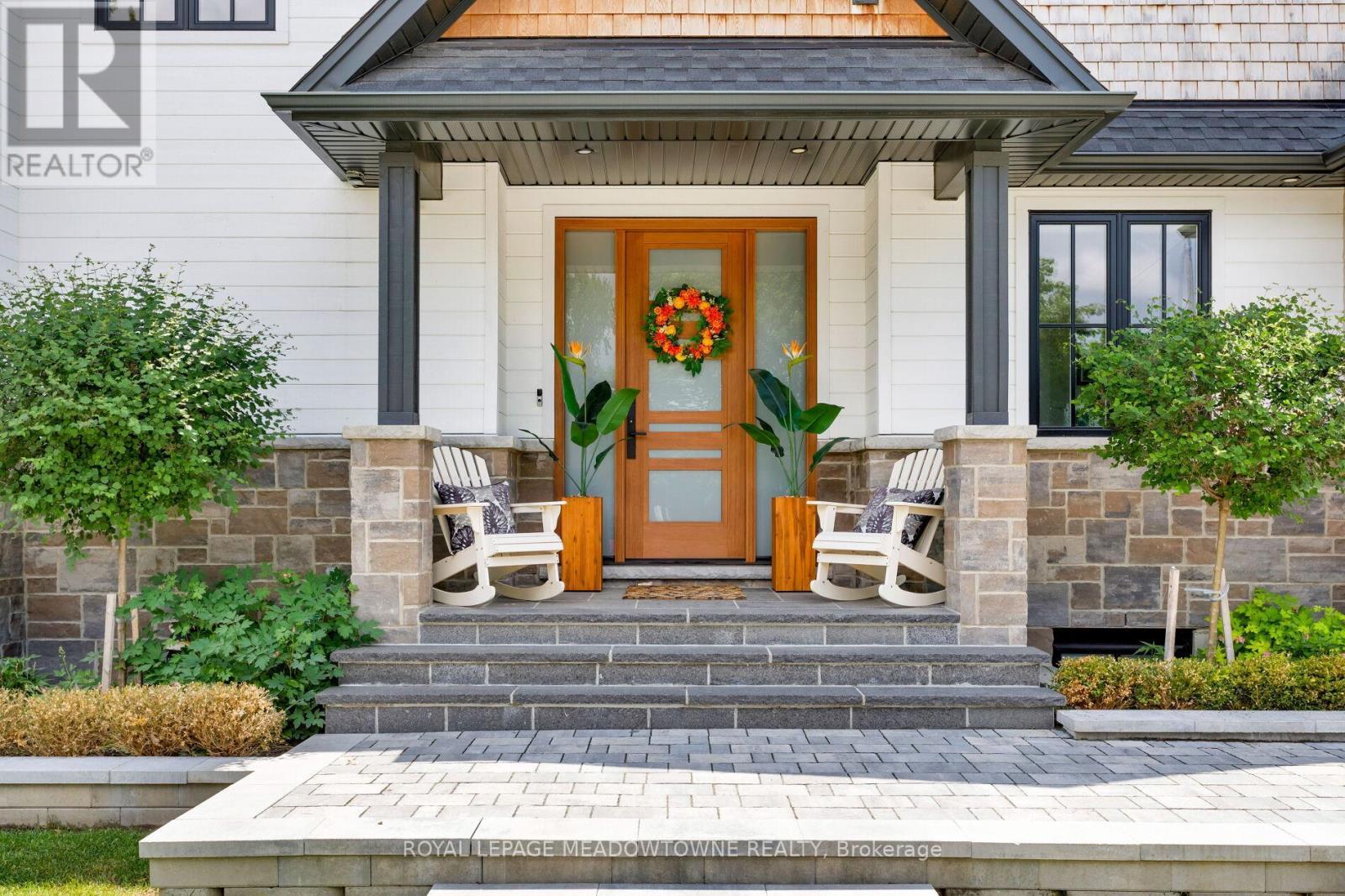 












396 BROADWAY AVENUE

,
Milton,




Ontario
L9T1T7

