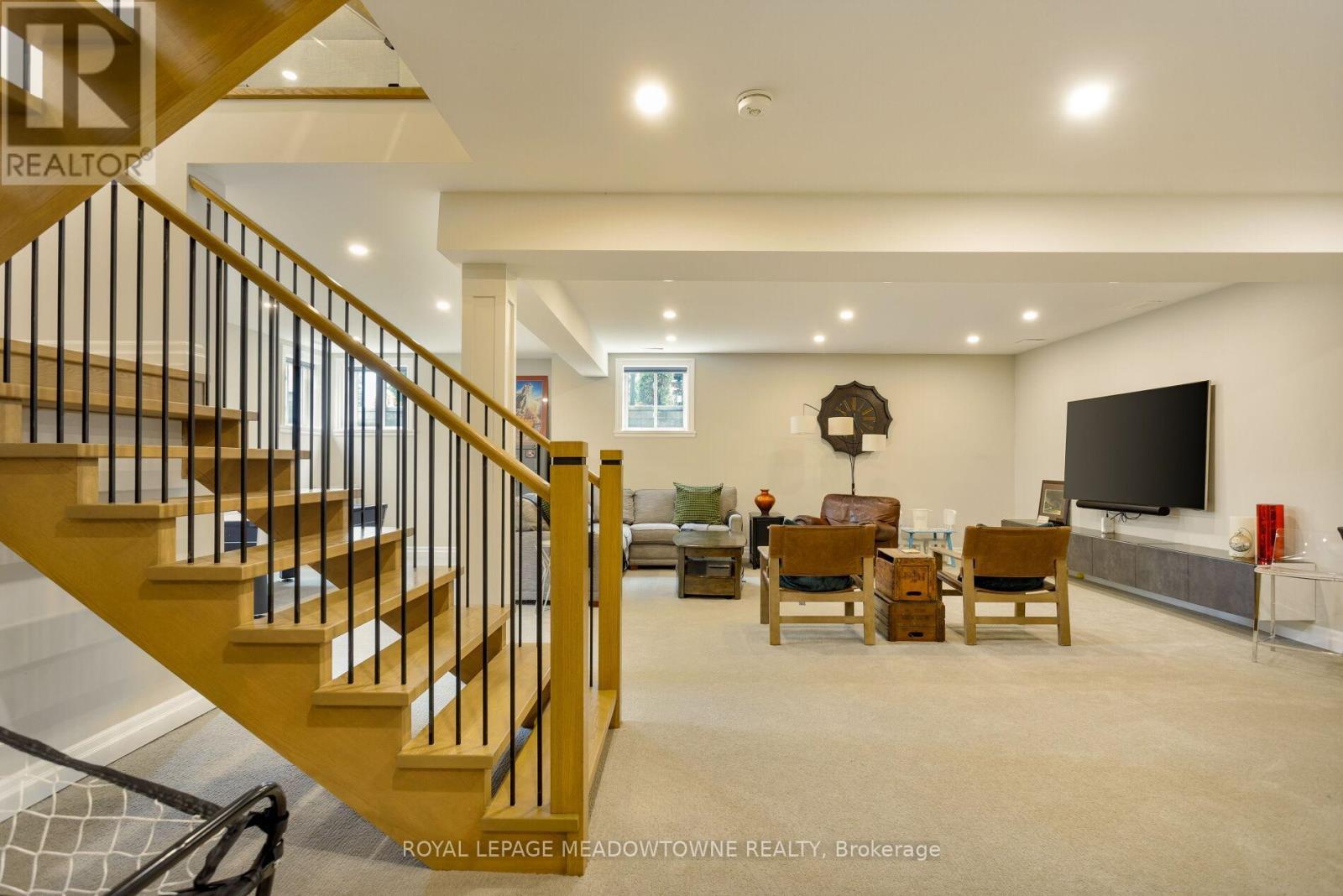 












396 BROADWAY AVENUE

,
Milton,




Ontario
L9T1T7

