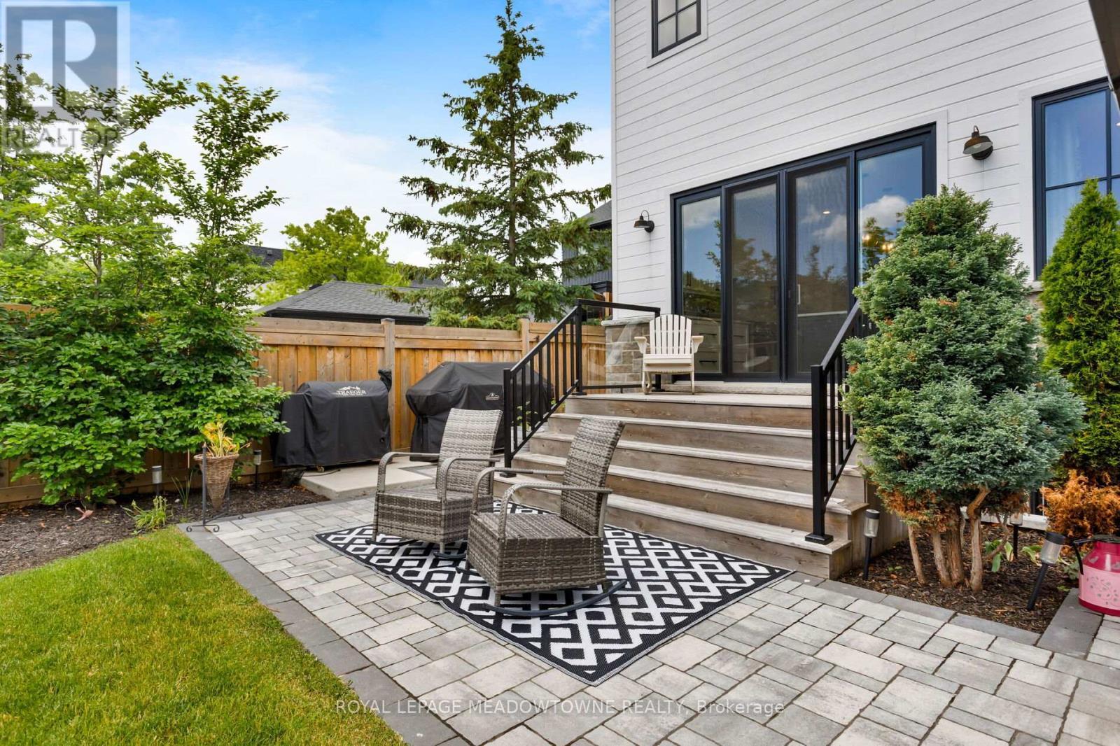 












396 BROADWAY AVENUE

,
Milton,




Ontario
L9T1T7

