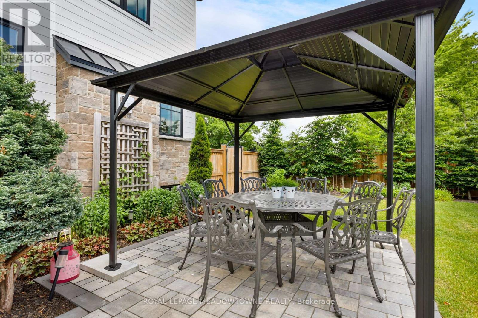 












396 BROADWAY AVENUE

,
Milton,




Ontario
L9T1T7

