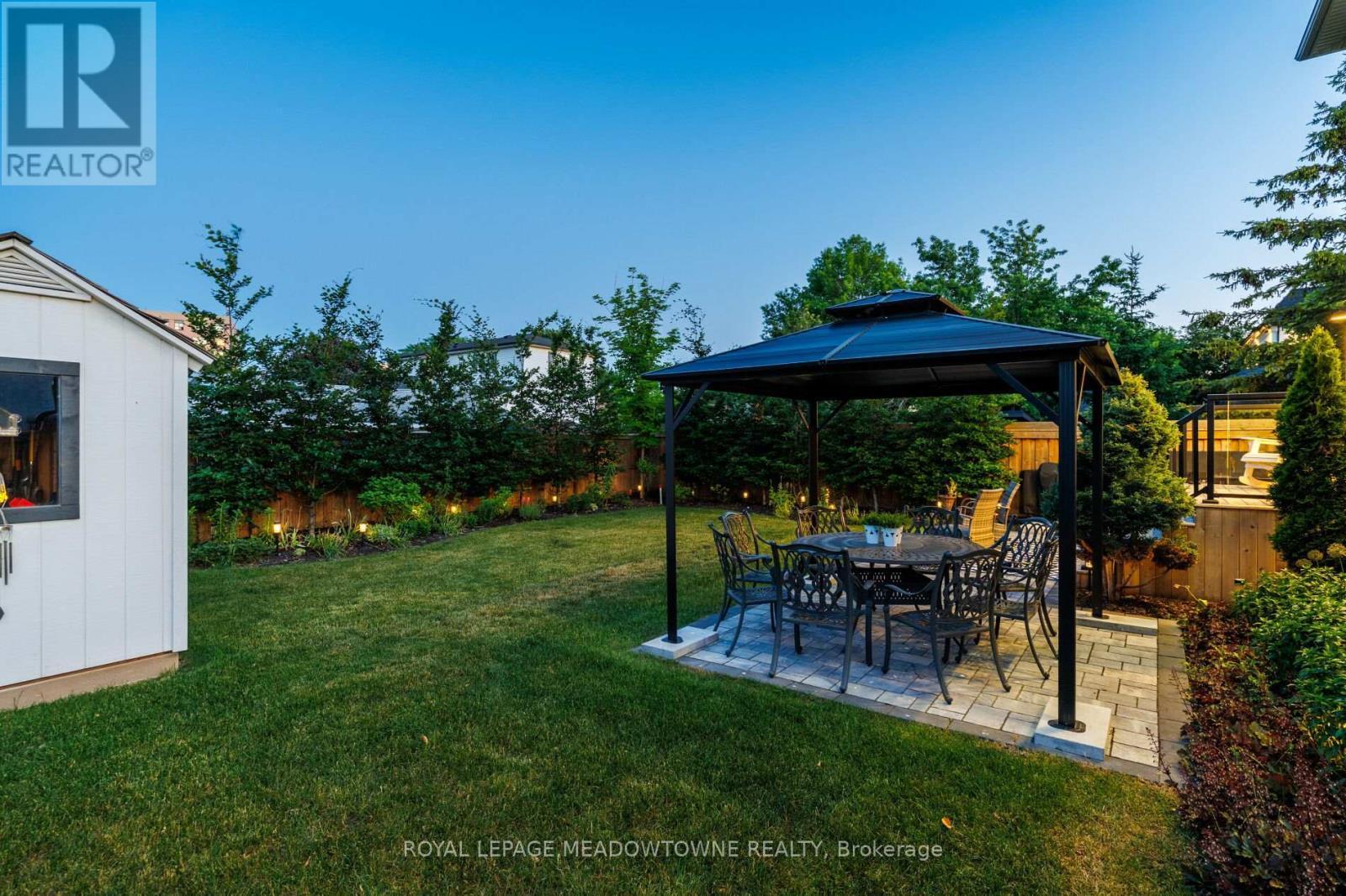 












396 BROADWAY AVENUE

,
Milton,




Ontario
L9T1T7

