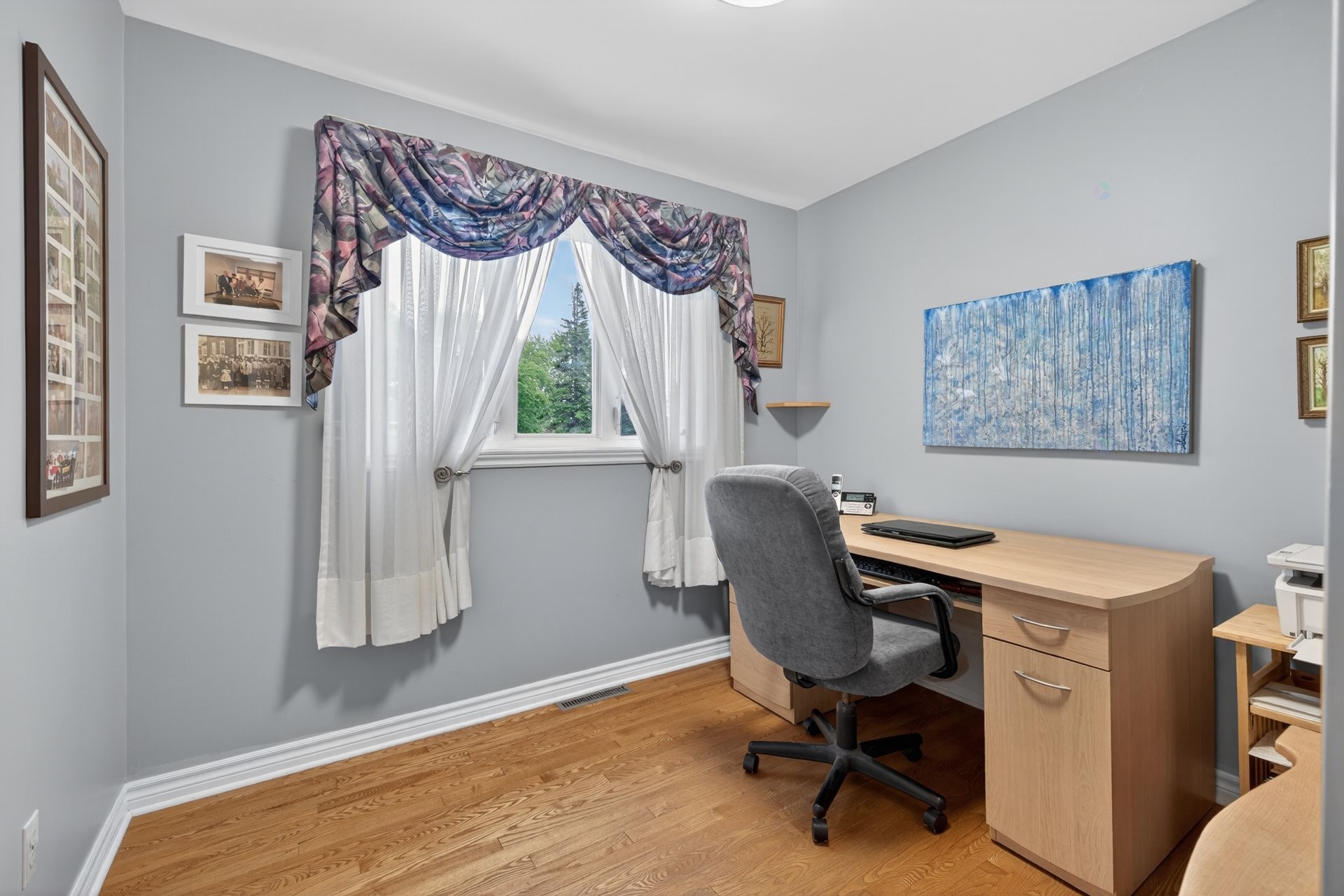 









161


Rue De Mésy

,
Boucherville,




QC
J4B4E4

