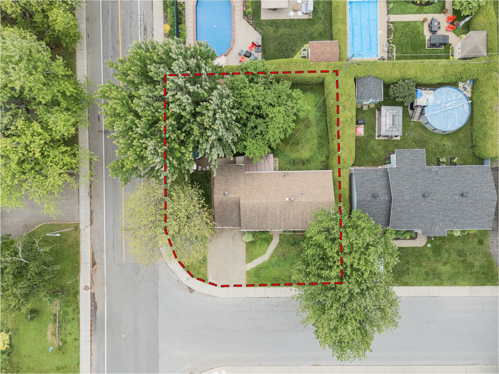 









161


Rue De Mésy

,
Boucherville,




QC
J4B4E4


