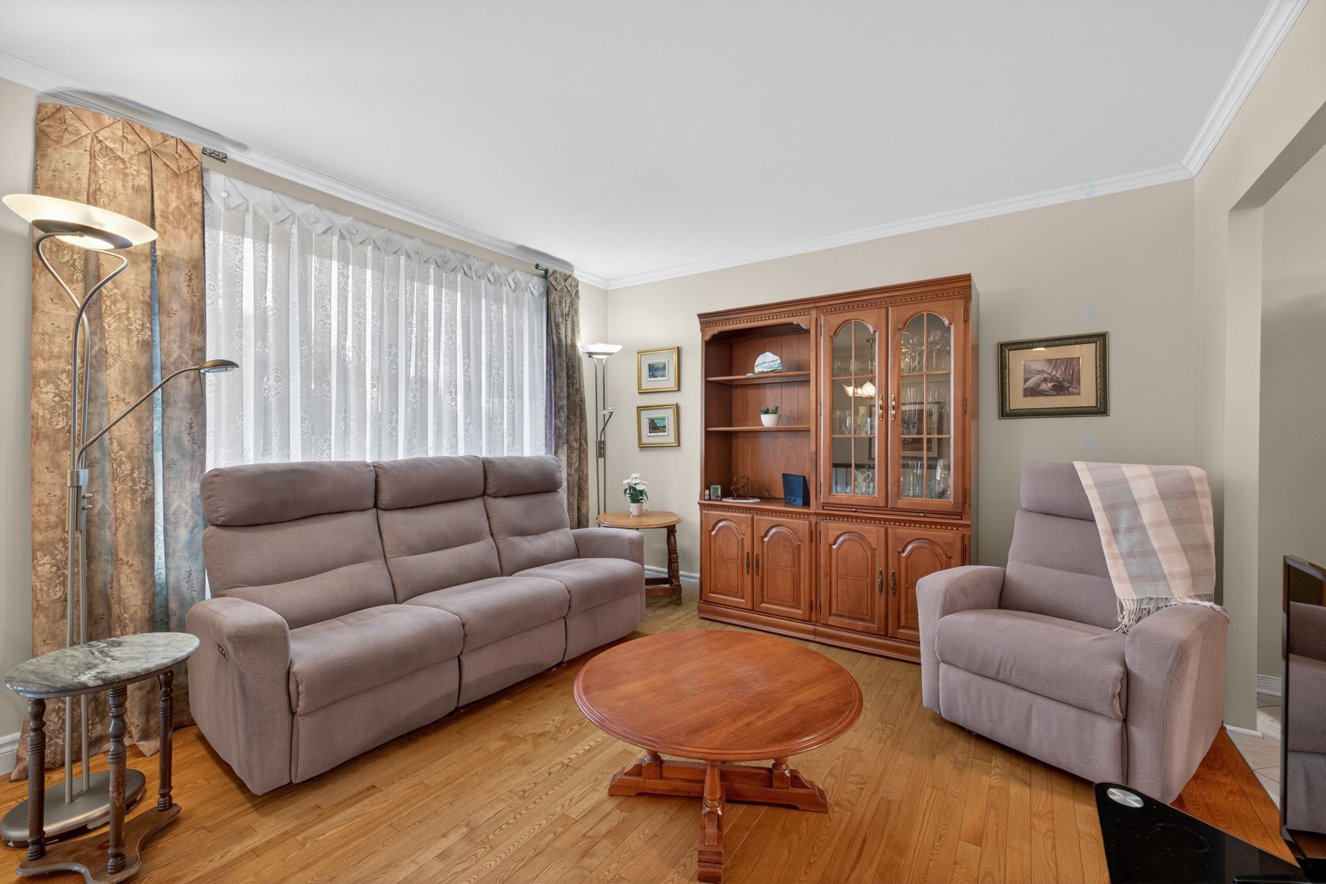 









161


Rue De Mésy

,
Boucherville,




QC
J4B4E4

