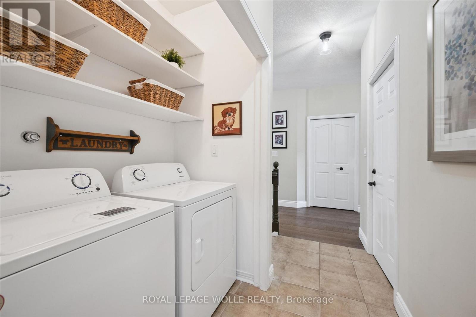 












14 - 180 OLD ABBEY ROAD

,
Waterloo,




Ontario
N2K4B2

