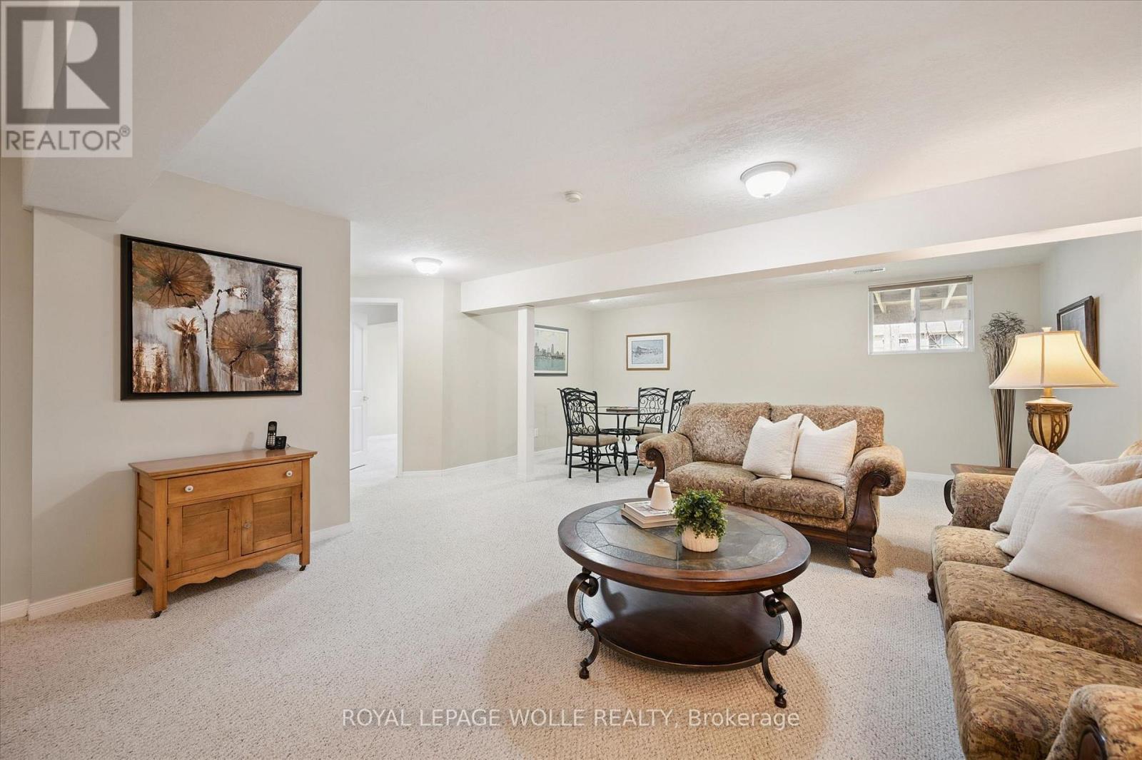 












14 - 180 OLD ABBEY ROAD

,
Waterloo,




Ontario
N2K4B2

