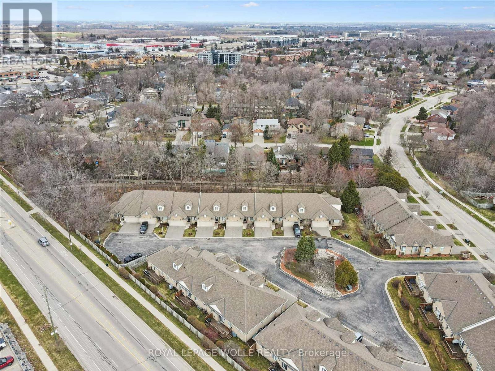 












14 - 180 OLD ABBEY ROAD

,
Waterloo,




Ontario
N2K4B2

