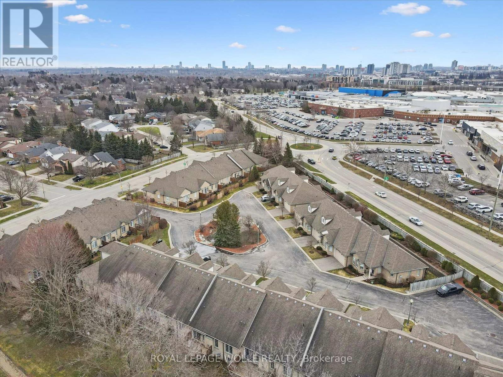 












14 - 180 OLD ABBEY ROAD

,
Waterloo,




Ontario
N2K4B2

